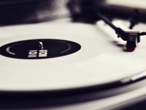 Infographic Sejarah Audio Player